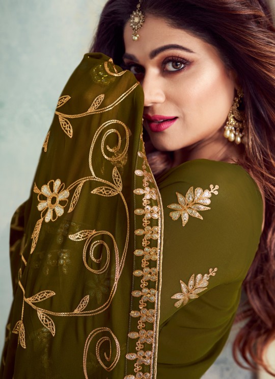 Green Georgette Embroidered Skirt Kameez For Mehandi Ceremony Gota Pati 8234 By Aashirwad Creation SC/015315 Green Georgette Embroidered Skirt Kameez For Mehandi Ceremony Gota Pati 8234 By Aashirwad Creation SC/015315