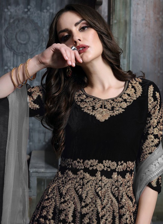 Black Anarkali With Heavy Embroidery And Border Twisha 1601-C