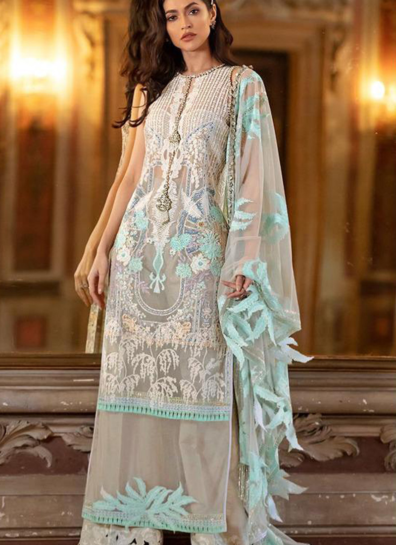 Pakistani dress deals sana safinaz