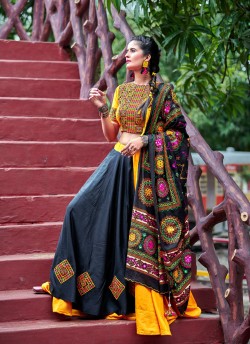 Raas Vol 2 By Khushbu Fashion 1075  Black Soft Cotton Designer Navratri Chaniya Choli