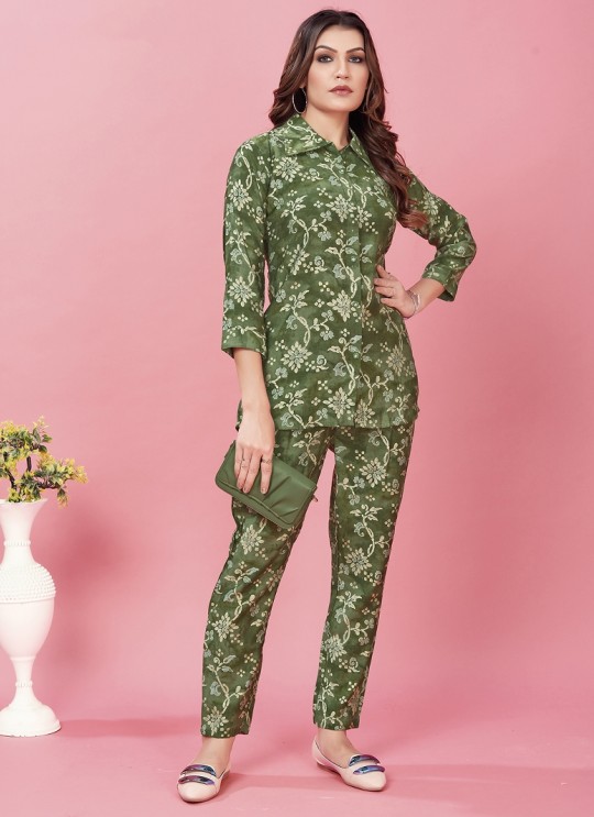 Green Chanderi Readymade Co-ord Set | Digital Print CO-ORD QUEEN 795 Green Chanderi Readymade Co-ord Set | Digital Print CO-ORD QUEEN 795