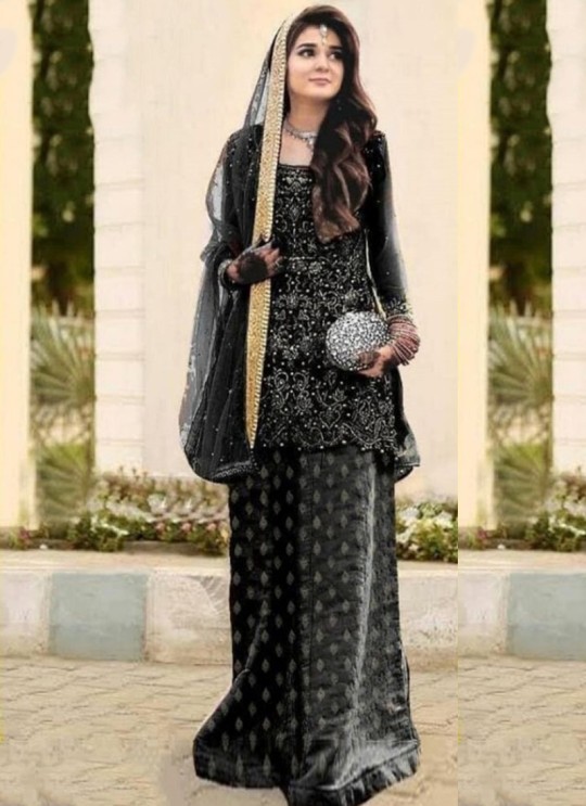 Black Net Bridal Pakistani Suit 65 Colours By Kilruba SC018281 Black Net Bridal Pakistani Suit 65 Colours By Kilruba SC018281