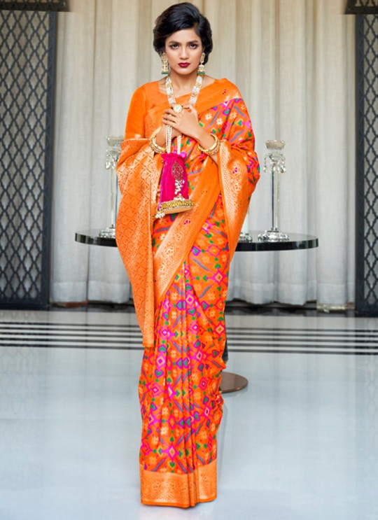 Orange Handloom Silk Wedding Saree Kasturba Silk 105004 By Rajtex Orange Handloom Silk Wedding Saree Kasturba Silk 105004 By Rajtex
