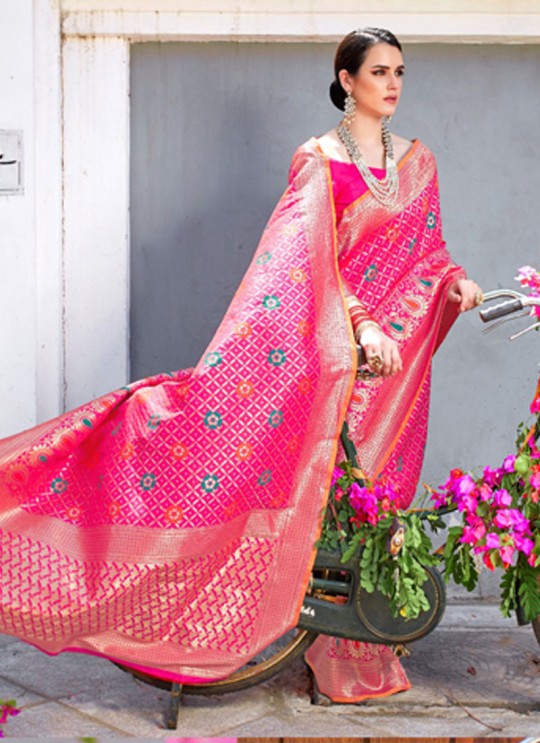 Pink Handloom Silk Wedding Saree Kilfi 86010 By Rajtex Pink Handloom Silk Wedding Saree Kilfi 86010 By Rajtex