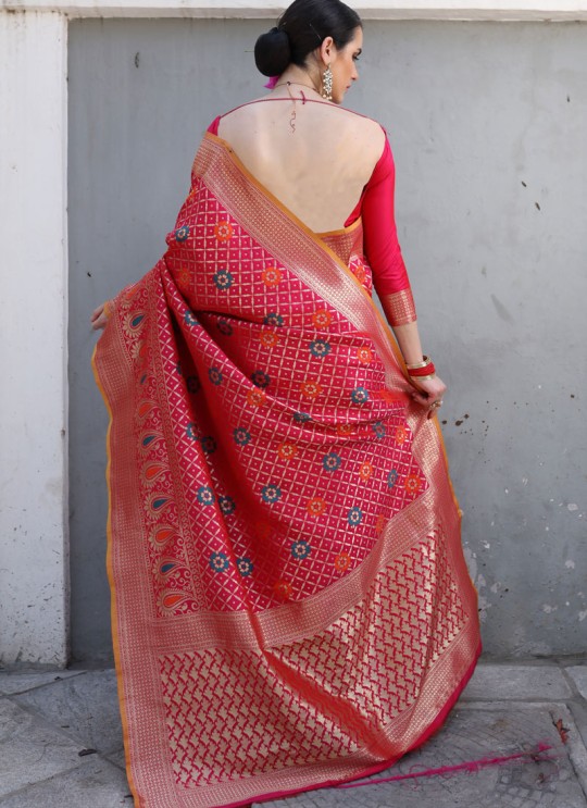 Pink Handloom Silk Wedding Saree Kilfi 86010 By Rajtex Pink Handloom Silk Wedding Saree Kilfi 86010 By Rajtex