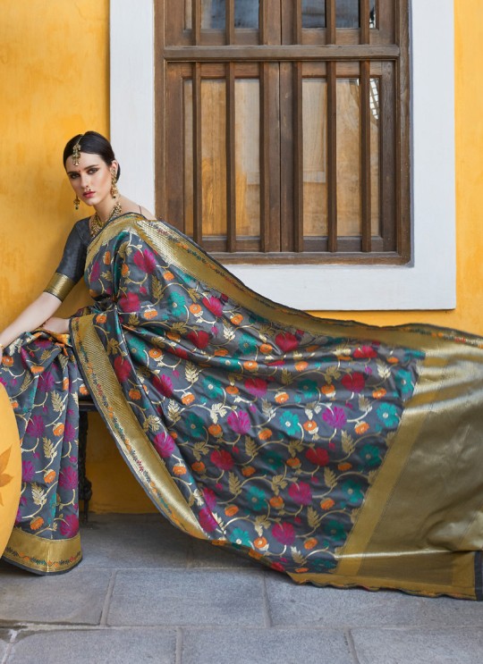 Grey Handloom Silk Wedding Saree Klayanam 88010 By Rajtex Grey Handloom Silk Wedding Saree Klayanam 88010 By Rajtex