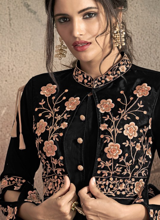 Black Tapeta Silk Ready Made Gown For Bridesmaids Gold 1406A By Vardan Black Tapeta Silk Ready Made Gown For Bridesmaids Gold 1406A By Vardan